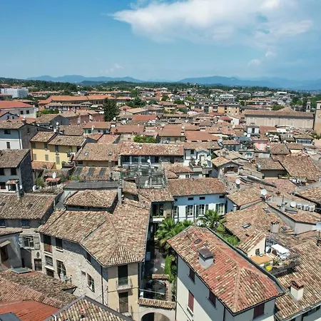Steps From The Lake - Charme In The Inner City Desenzano del Garda Extérieur photo