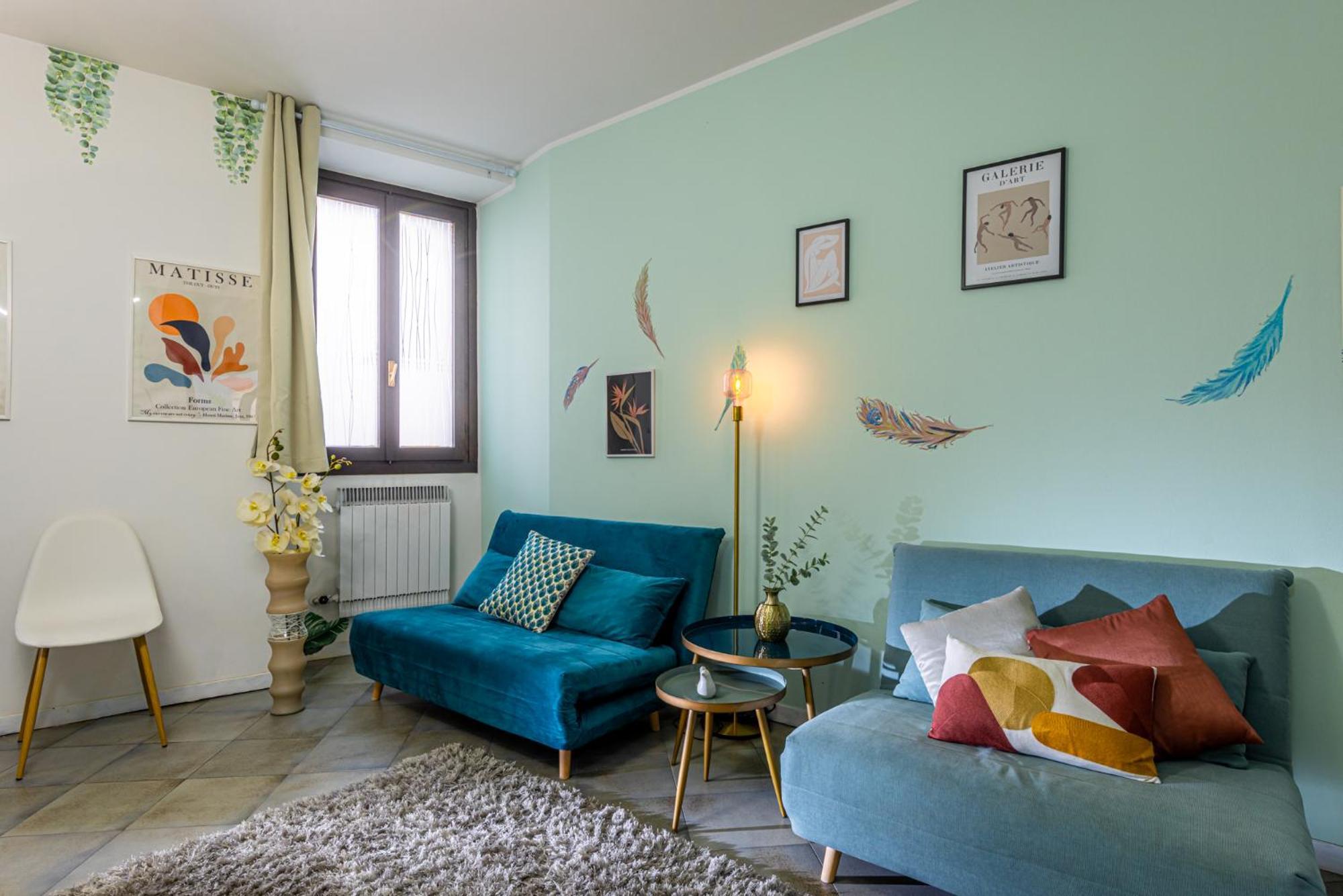Apartment Steps From The - Charme In The Inner