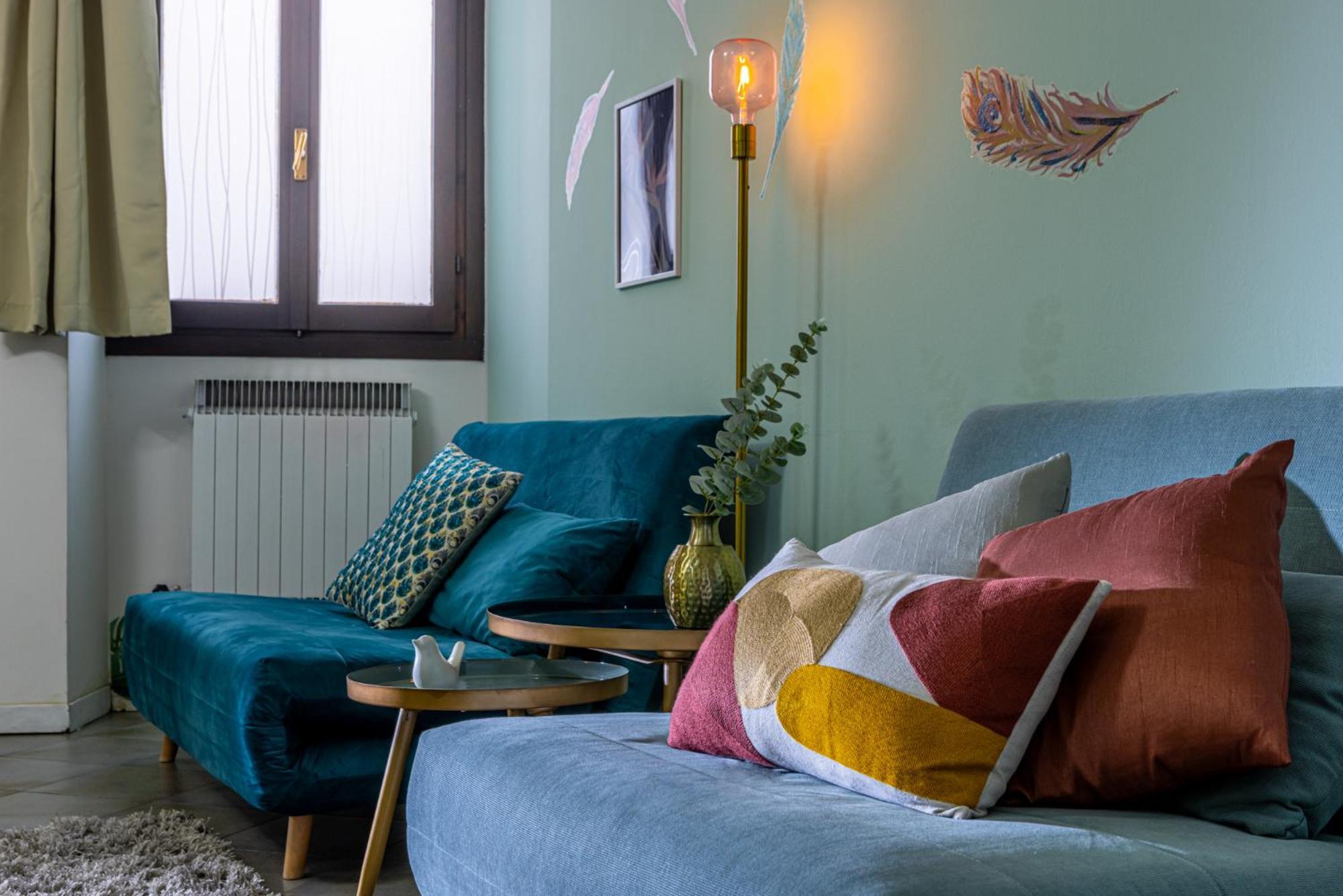 Apartment Steps From The - Charme In The Inner *