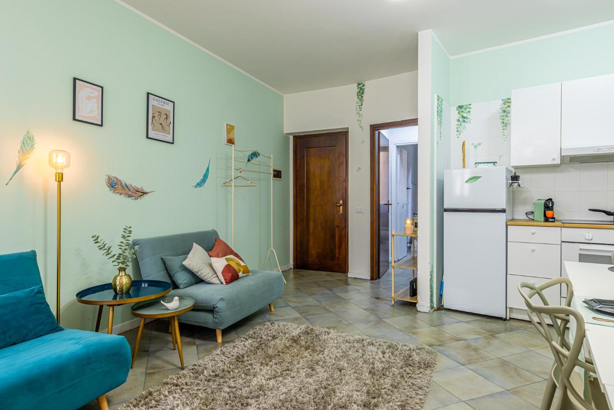 Apartment Steps From The - Charme In The Inner